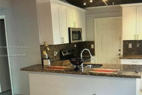 Casa en alquiler en Boca Raton, Florida, 2 dormitorios, 65.03 m2 № 2058043 - foto 4