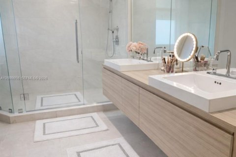 Condominio en alquiler en North Miami Beach, Florida, 2 dormitorios, 158.31 m2 № 2170125 - foto 14