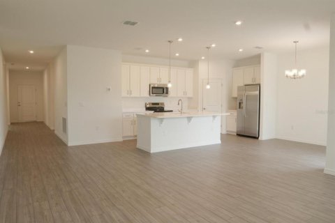 Villa ou maison à louer à Haines City, Floride: 4 chambres, 170.85 m2 № 2204617 - photo 3