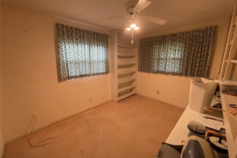 House in Largo, Florida 2 bedrooms, 107.77 sq.m. № 2236061 - photo 10