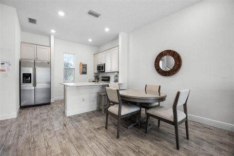 Casa en venta en Kissimmee, Florida, 4 dormitorios, 171.87 m2 № 1548405 - foto 11