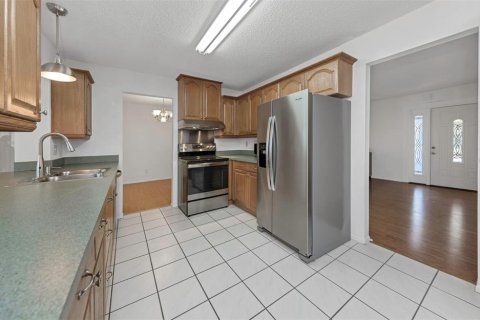 House in Pinellas Park, Florida 2 bedrooms, 160.35 sq.m. № 2110244 - photo 24