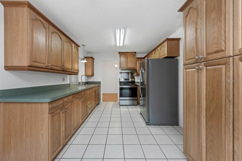 House in Pinellas Park, Florida 2 bedrooms, 160.35 sq.m. № 2110244 - photo 22