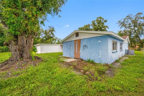 Villa ou maison à vendre à Tampa, Floride: 4 chambres, 189.99 m2 № 2427185 - photo 10