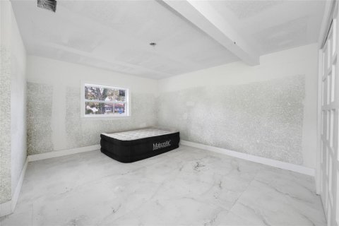 Villa ou maison à vendre à Tampa, Floride: 4 chambres, 189.99 m2 № 2427185 - photo 19