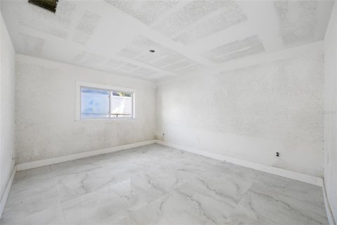 Villa ou maison à vendre à Tampa, Floride: 4 chambres, 189.99 m2 № 2427185 - photo 26