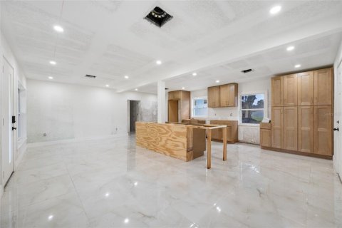 Villa ou maison à vendre à Tampa, Floride: 4 chambres, 189.99 m2 № 2427185 - photo 15
