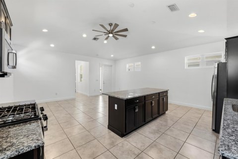 House in Stuart, Florida 3 bedrooms, 164.62 sq.m. № 2169410 - photo 11