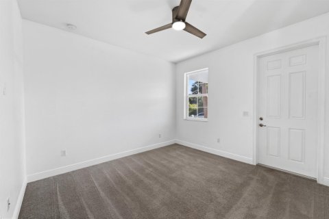 House in Stuart, Florida 3 bedrooms, 164.62 sq.m. № 2169410 - photo 25