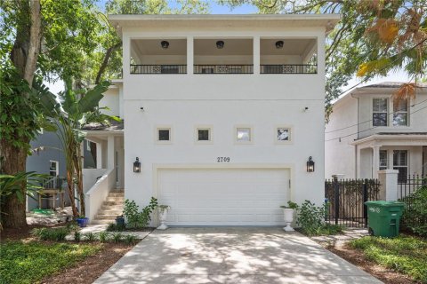 Villa ou maison à louer à Tampa, Floride: 4 chambres, 244.61 m2 № 1789320 - photo 3