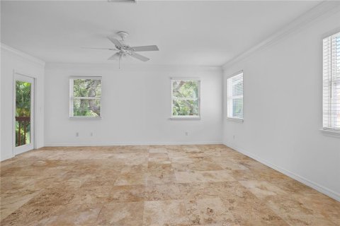 Villa ou maison à louer à Tampa, Floride: 4 chambres, 244.61 m2 № 1789320 - photo 27