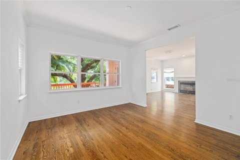 Villa ou maison à louer à Tampa, Floride: 4 chambres, 244.61 m2 № 1789320 - photo 7