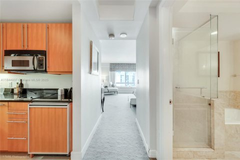 Copropriété à vendre à Miami, Floride: 56.76 m2 № 1878387 - photo 6