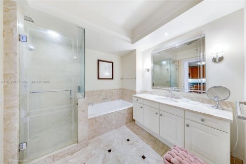 Copropriété à vendre à Miami, Floride: 56.76 m2 № 1878387 - photo 9