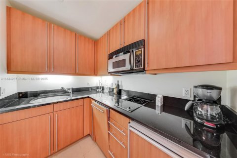 Copropriété à vendre à Miami, Floride: 56.76 m2 № 1878387 - photo 8