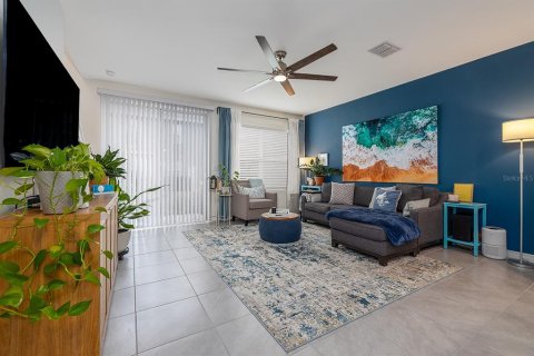 Townhouse in Port Orange, Florida 3 bedrooms, 150.87 sq.m. № 1918588 - photo 5