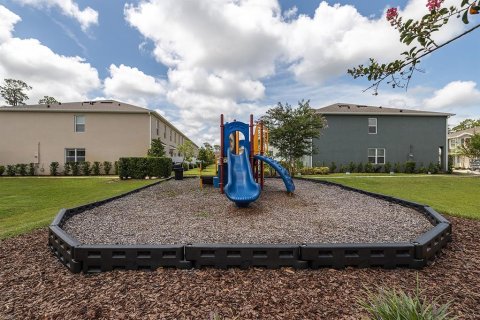 Townhouse in Port Orange, Florida 3 bedrooms, 150.87 sq.m. № 1918588 - photo 27