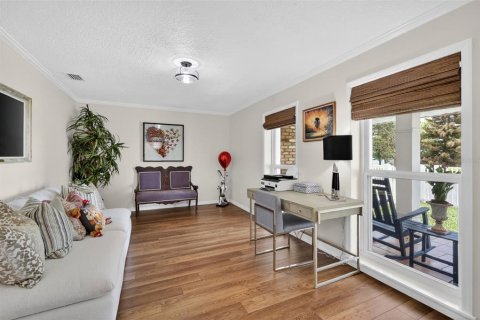 House in Mount Dora, Florida 3 bedrooms, 231.7 sq.m. № 2212229 - photo 16