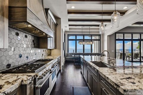 Casa en venta en Tampa, Florida, 6 dormitorios, 646.51 m2 № 1564845 - foto 25