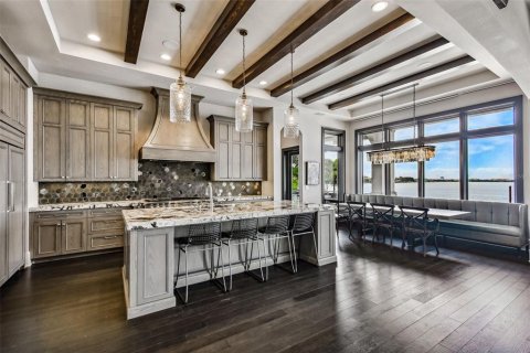Casa en venta en Tampa, Florida, 6 dormitorios, 646.51 m2 № 1564845 - foto 24