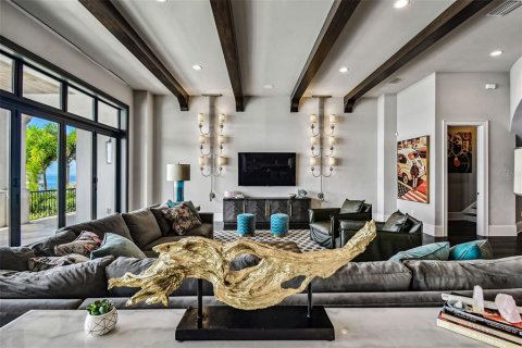 Casa en venta en Tampa, Florida, 6 dormitorios, 646.51 m2 № 1564845 - foto 20