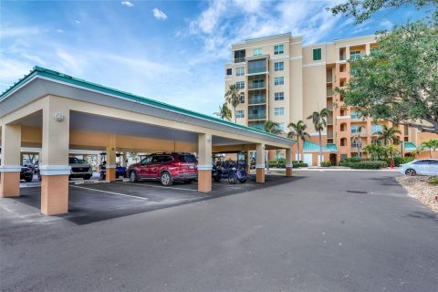 Condo in Punta Gorda, Florida, 2 bedrooms № 2109931 - photo 21