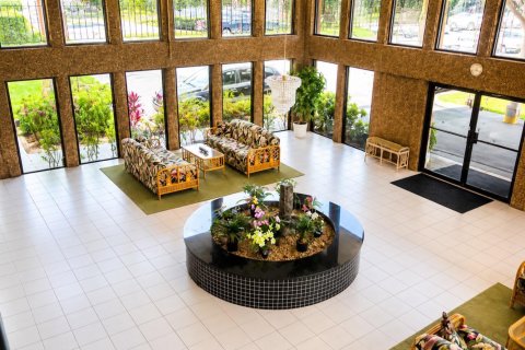Снять в аренду кондоминиум в Бока-Ратон, Флорида 3 комнаты, 61.32м2, № 2175764 - фото 5