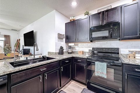 Casa en venta en Wesley Chapel, Florida, 3 dormitorios, 139.73 m2 № 1905775 - foto 25