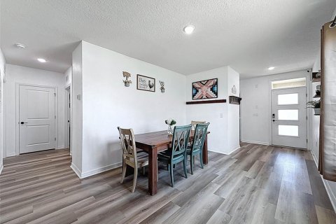 Casa en venta en Wesley Chapel, Florida, 3 dormitorios, 139.73 m2 № 1905775 - foto 18