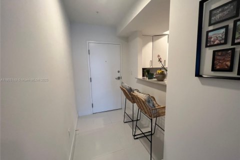 Copropriété à louer à Doral, Floride: 2 chambres, 109.9 m2 № 1956619 - photo 16