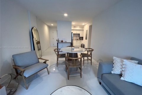 Copropriété à louer à Doral, Floride: 2 chambres, 109.9 m2 № 1956619 - photo 5