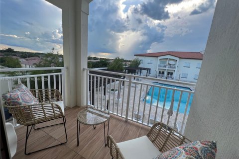 Copropriété à louer à Doral, Floride: 2 chambres, 109.9 m2 № 1956619 - photo 8