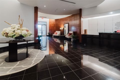 Condo in Miami, Florida, 1 bedroom  № 2048019 - photo 22