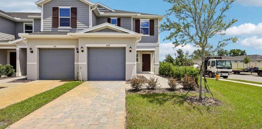 Townhouse in Lake Wales, Florida 3 bedrooms, 156.54 sq.m. № 2379429