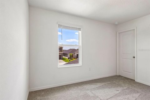Townhouse in Lake Wales, Florida 3 bedrooms, 156.54 sq.m. № 2379429 - photo 12
