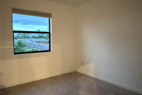 Townhouse in Miami, Florida 3 bedrooms, 130.34 sq.m. № 1891371 - photo 20