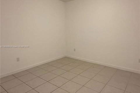 Townhouse in Miami, Florida 3 bedrooms, 130.34 sq.m. № 1891371 - photo 4