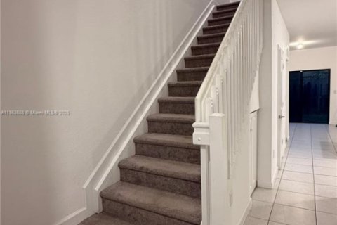 Townhouse in Miami, Florida 3 bedrooms, 130.34 sq.m. № 1891371 - photo 16