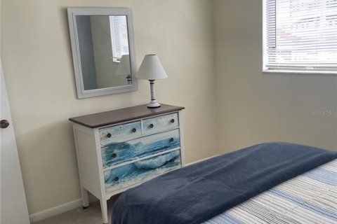 Condo in Saint Petersburg, Florida, 2 bedrooms  № 2132708 - photo 3