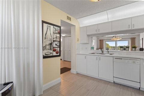 Купить кондоминиум в Санрайз, Флорида 2 спальни, 95.69м2, № 2002232 - фото 8