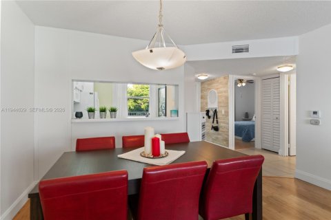 Купить кондоминиум в Санрайз, Флорида 2 спальни, 95.69м2, № 2002232 - фото 11