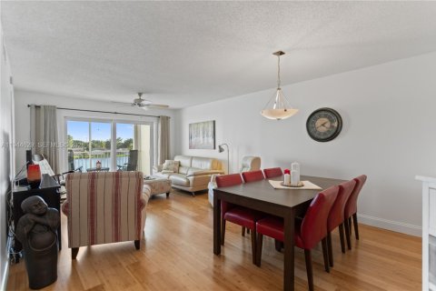 Купить кондоминиум в Санрайз, Флорида 2 спальни, 95.69м2, № 2002232 - фото 12