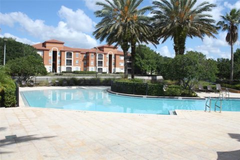 Condo in Orlando, Florida, 2 bedrooms  № 1832816 - photo 18