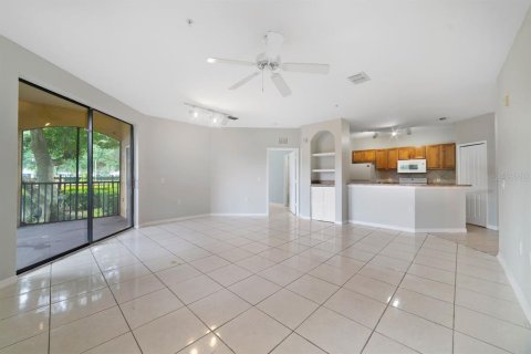 Condo in Orlando, Florida, 2 bedrooms  № 1832816 - photo 13