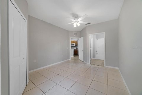 Condo in Orlando, Florida, 2 bedrooms  № 1832816 - photo 15