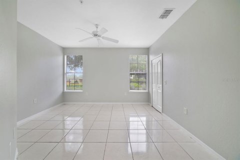 Condo in Orlando, Florida, 2 bedrooms  № 1832816 - photo 11