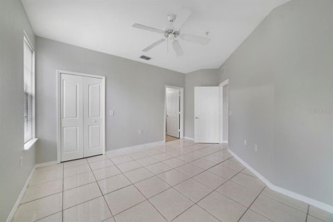 Condo in Orlando, Florida, 2 bedrooms  № 1832816 - photo 10