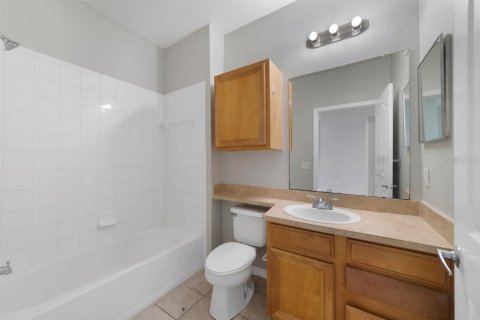 Condo in Orlando, Florida, 2 bedrooms  № 1832816 - photo 8