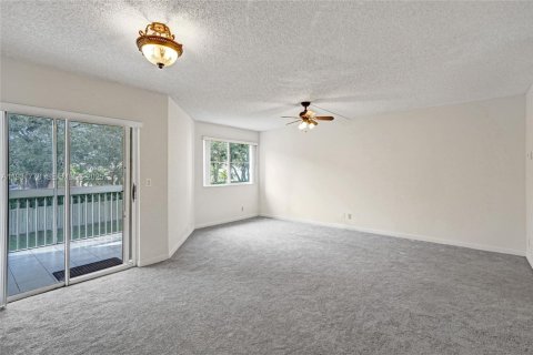 Снять в аренду кондоминиум в Корал-Спрингс, Флорида 1 спальня, 65.03м2, № 1990540 - фото 18