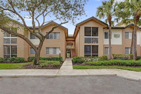 Снять в аренду кондоминиум в Корал-Спрингс, Флорида 1 спальня, 65.03м2, № 1990540 - фото 2